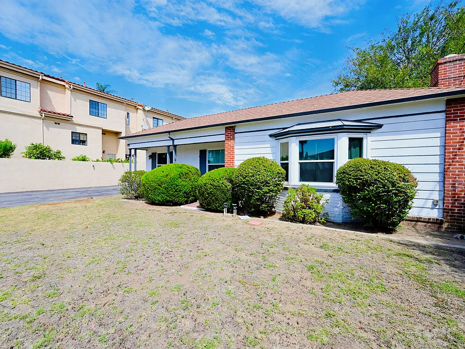 475 Fairview Ave