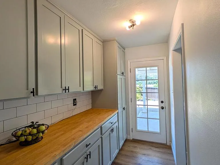 414 Vallerio Ave — Photo 13