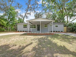362 Uranus Ln, Orange Park, FL 32073