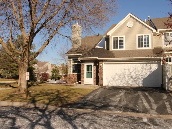 8819 Branson Dr, Inver Grove Heights, MN 55076