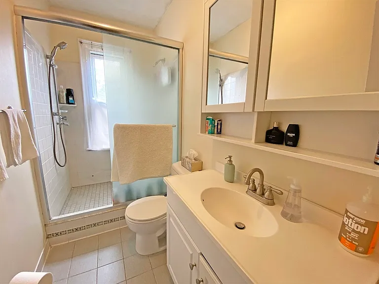 263 Auburndale Ave — Photo 19