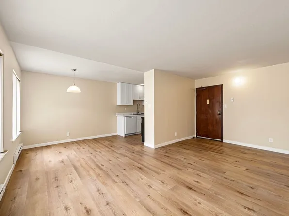 3515 25th St APT 104, San Francisco, CA 94110
