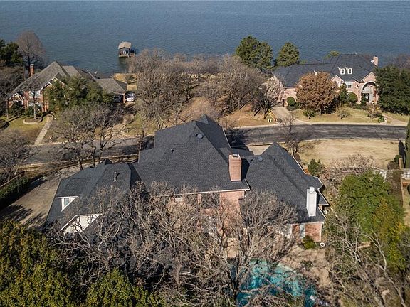 2nd image of 5820 Bay Club Dr