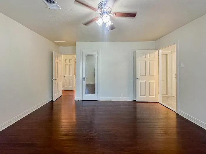 1916 Houston Pl — Photo 8