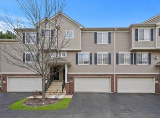 2381 Lundquist Dr, Aurora, IL 60503