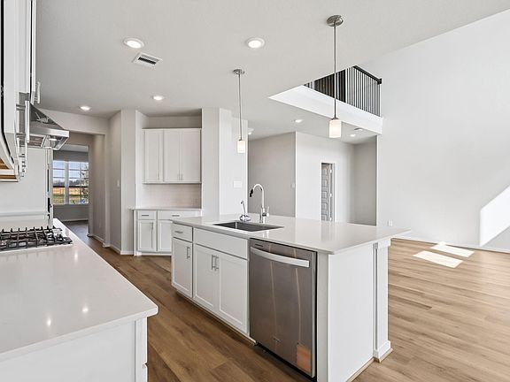 4th image of 2715 Clapbread Ln