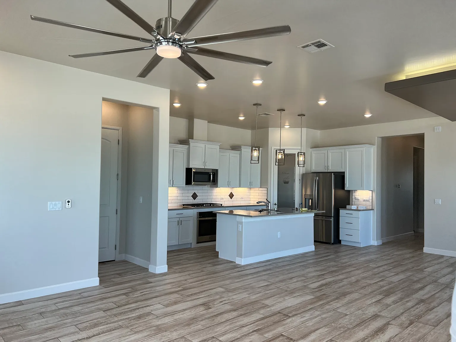 3960 San Marino Rd — Photo 4