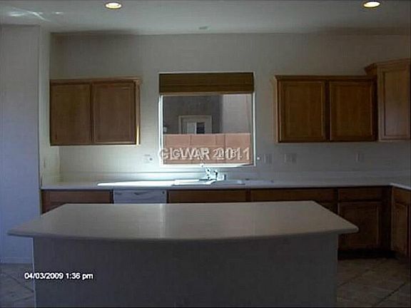 3rd image of 4065 Galiceno Dr