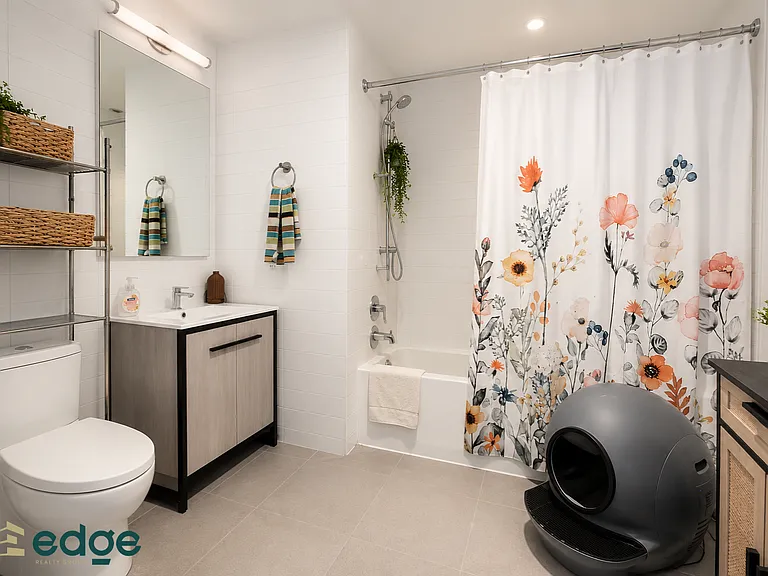 169 Graham Ave #305 — Photo 9