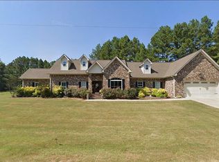 320 Whitney Dr, Grenada, MS 38901