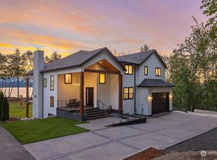 2942 NW Costa Vida Way, Poulsbo, WA