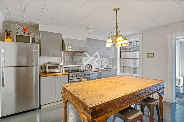 Rented by Yaffa Realty LLC | media 26