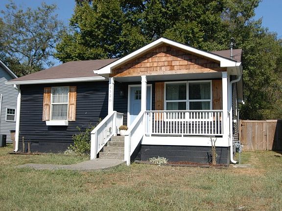 3rd image of 2520 Slaydon Dr