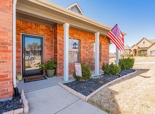 10921 Owl Creek Dr, Fort Worth, TX 76179