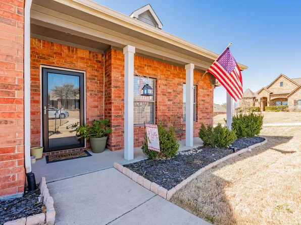 10921 Owl Creek Dr, Fort Worth, TX 76179