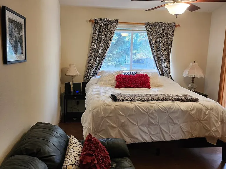 2564 Monterey Pines Dr — Photo 10