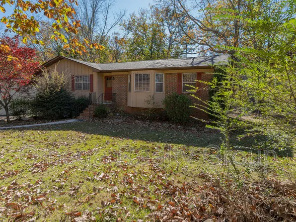 1313 Oak Ter, Birmingham, AL 35235