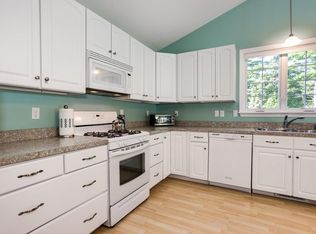 15A Paige Ln, Oxford, MA 01540