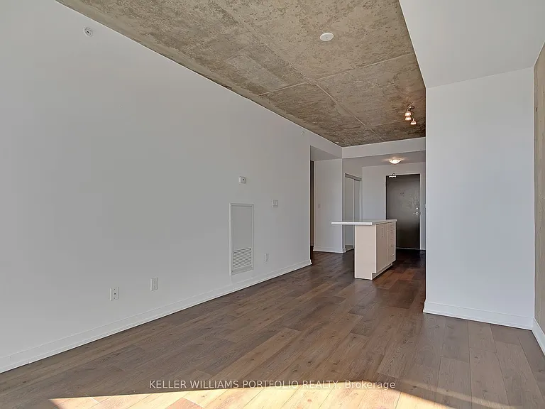 205 Manning Ave #506 — Photo 13