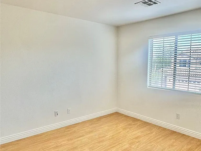 3434 Bella Valencia Ct — Photo 11