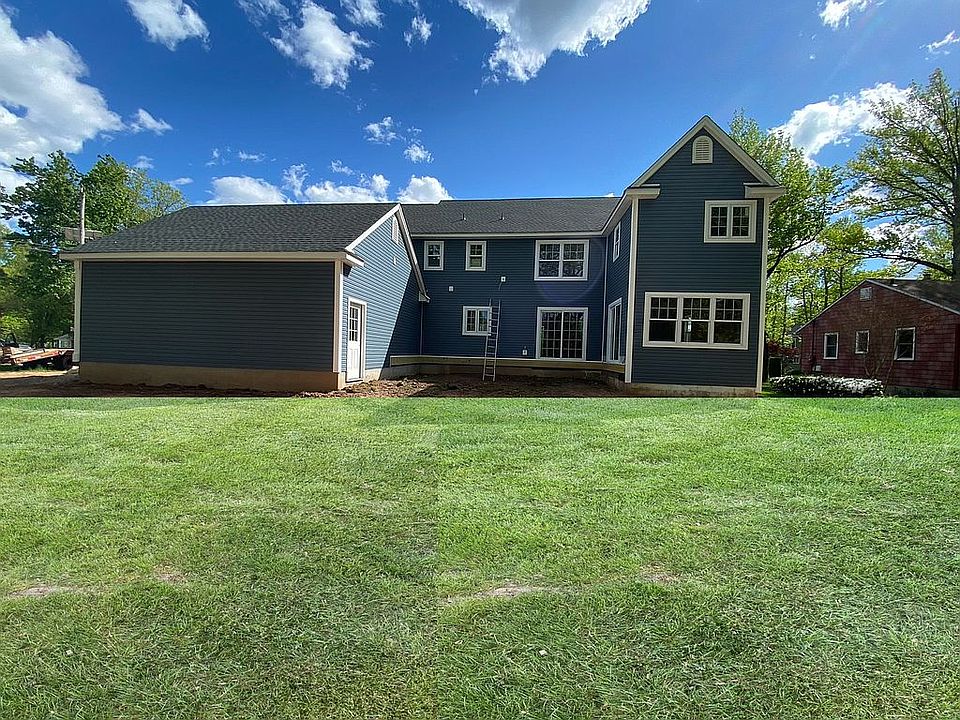 2nd image of 1263 White Oak Rd