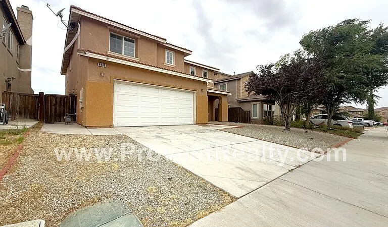 8832 Palo Alto Ave — Photo 2