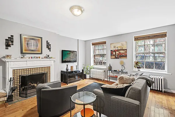 Rented by Compass | media 2