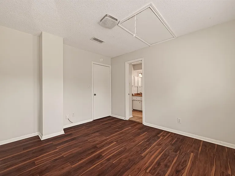 14507 Ravenhurst Ln — Photo 33