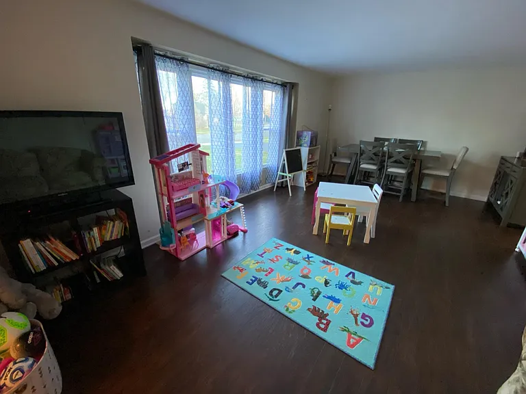 40 Colleen Cir — Photo 3