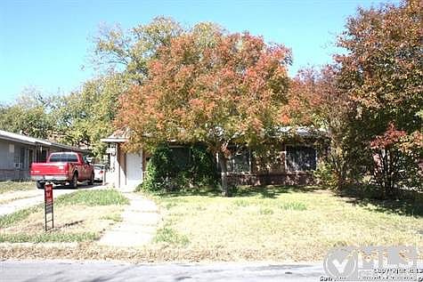 2nd image of 215 Croesus Ave