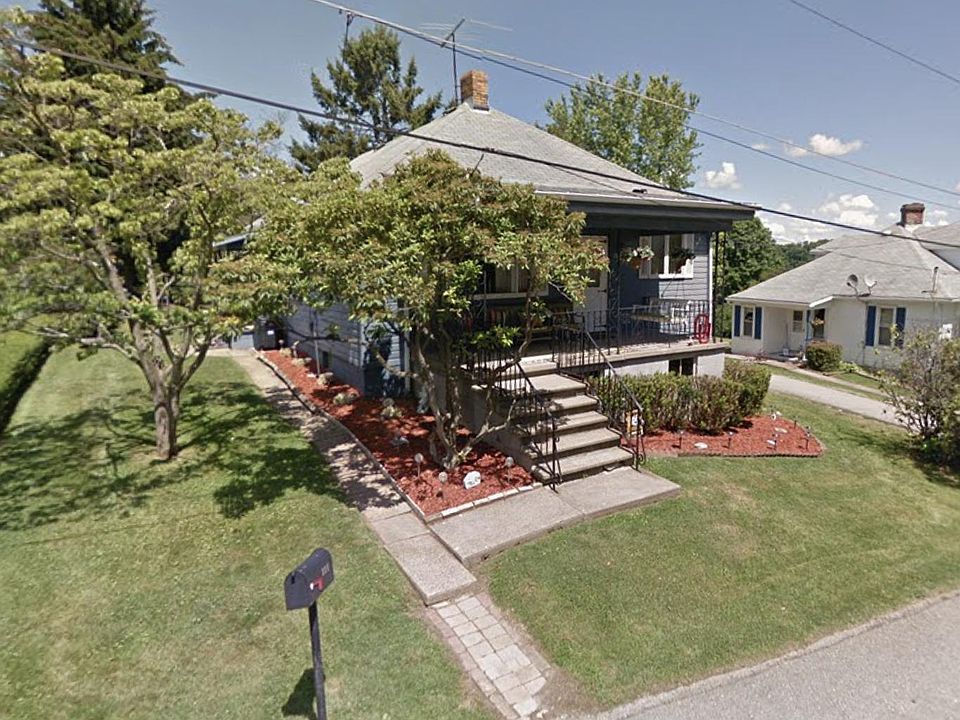2nd image of 311 Cypress St