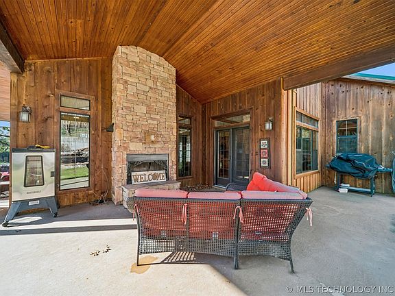 5th image of 740 Maplebrook Rd