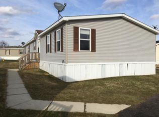 8225 Hidden Holw, Fenton, MI 48430