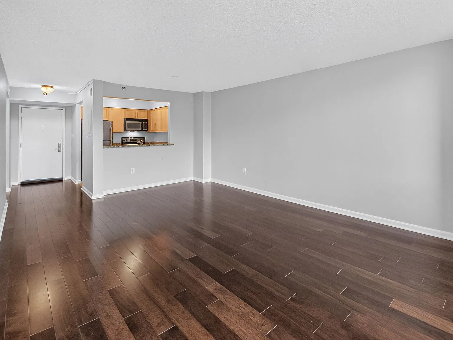 10101 Grosvenor Place #818 - 1 — Photo 4