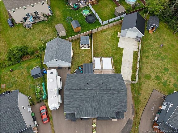 4th image of 24 Brooklyn St