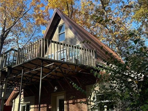 5732 S Maplewood Drive, Marysville, IN 47141