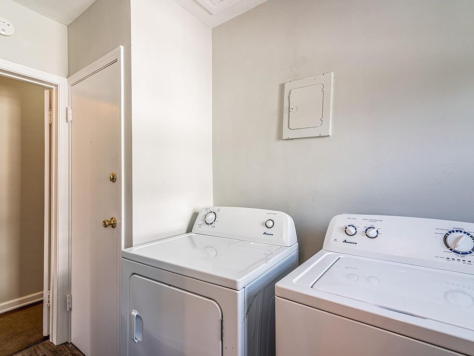 1st image of 825 1/2 N Edinburgh Ave