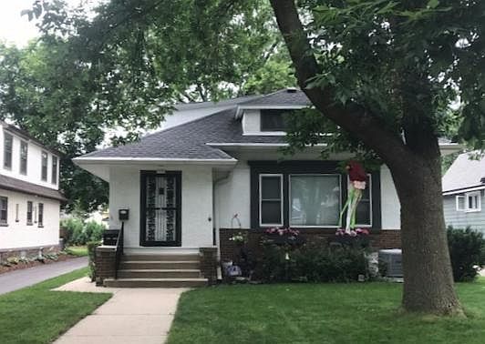 1st image of 1729 N 72nd St