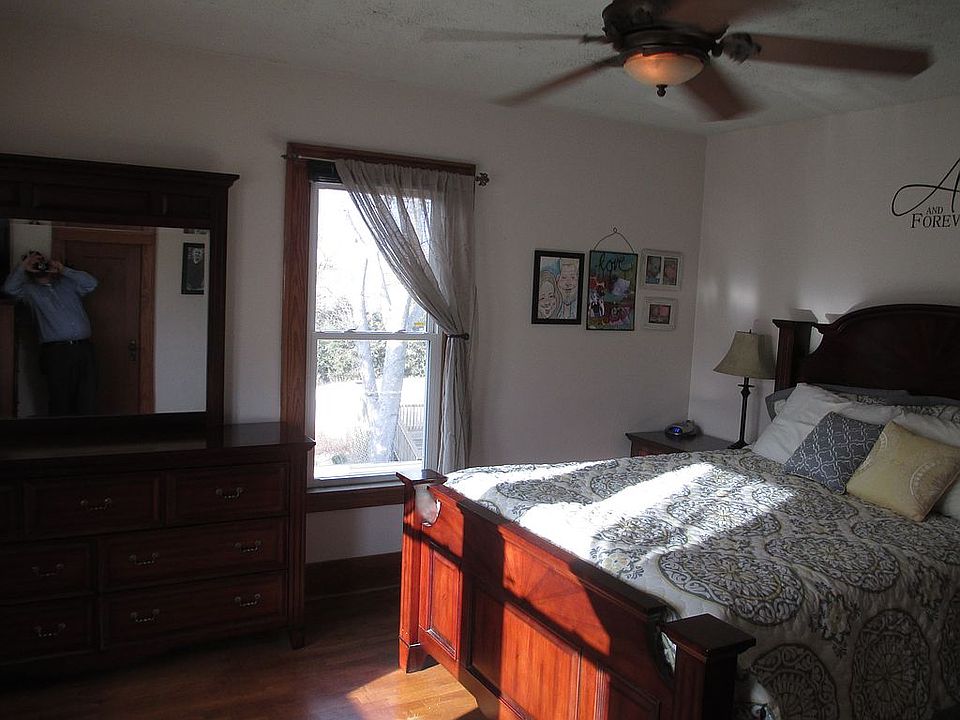 2nd image of 2754 N Road