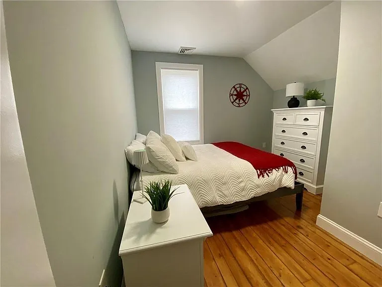 18 Hall Ave — Photo 15