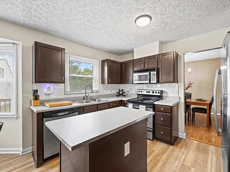 6 Wavecrest Ct — Photo 21