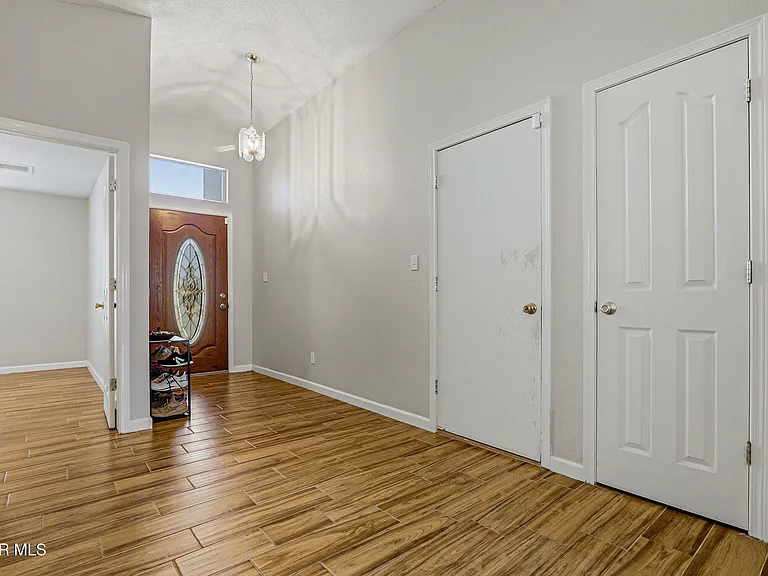 12928 Alfredo Apodaca — Photo 6
