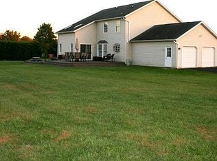 1911 Galaxy Dr, Finksburg, MD 21048