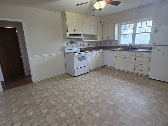 3rd image of 3552 Aldino Rd