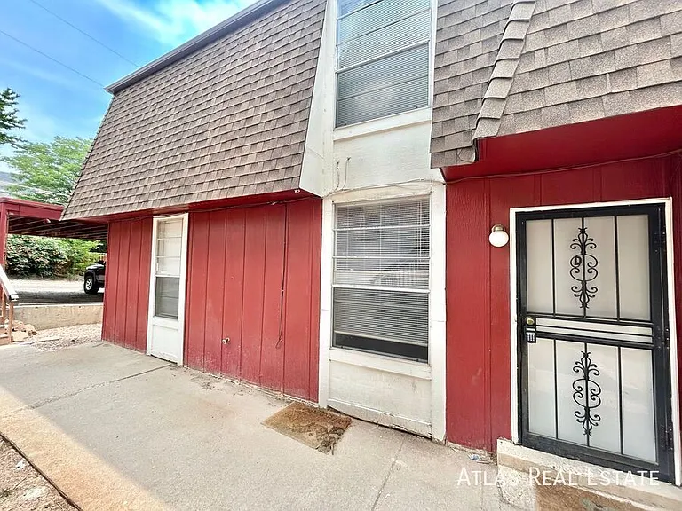 331 N Columbine St #D — Photo 20