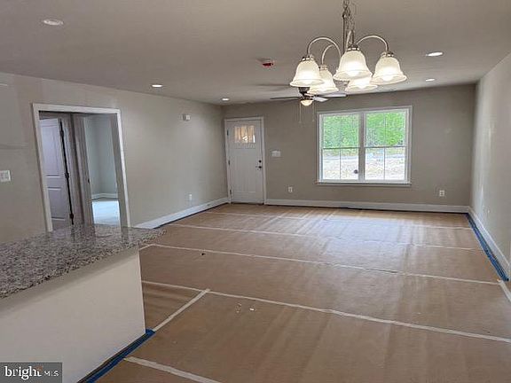 5th image of 209 Loretta Dr