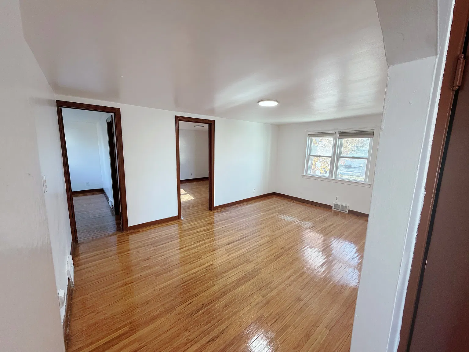 235 Wagner Ave — Photo 2