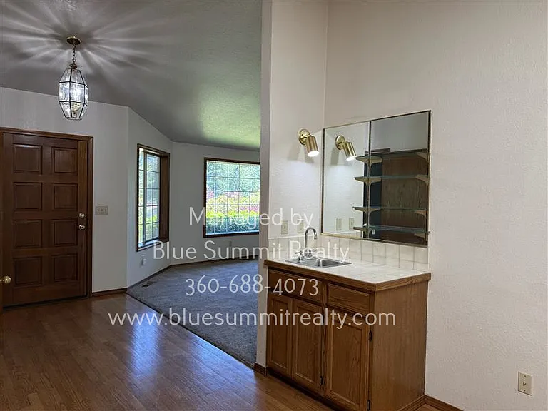 1709 Easthill Pl NW — Photo 3