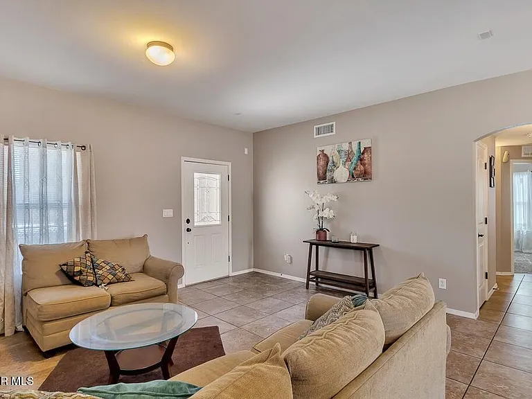 12921 Hueco Cave Dr — Photo 5