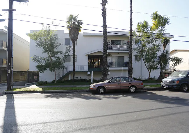 Royal Wyandotte Apartments — Photo 20